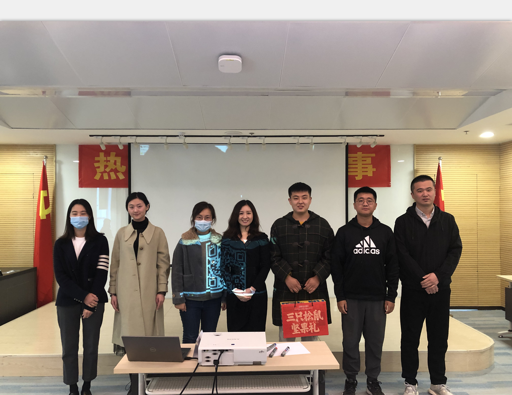 11-04张斐雅老师为临沂某生态城建设投资集团有限公司讲授《商务礼仪》课程