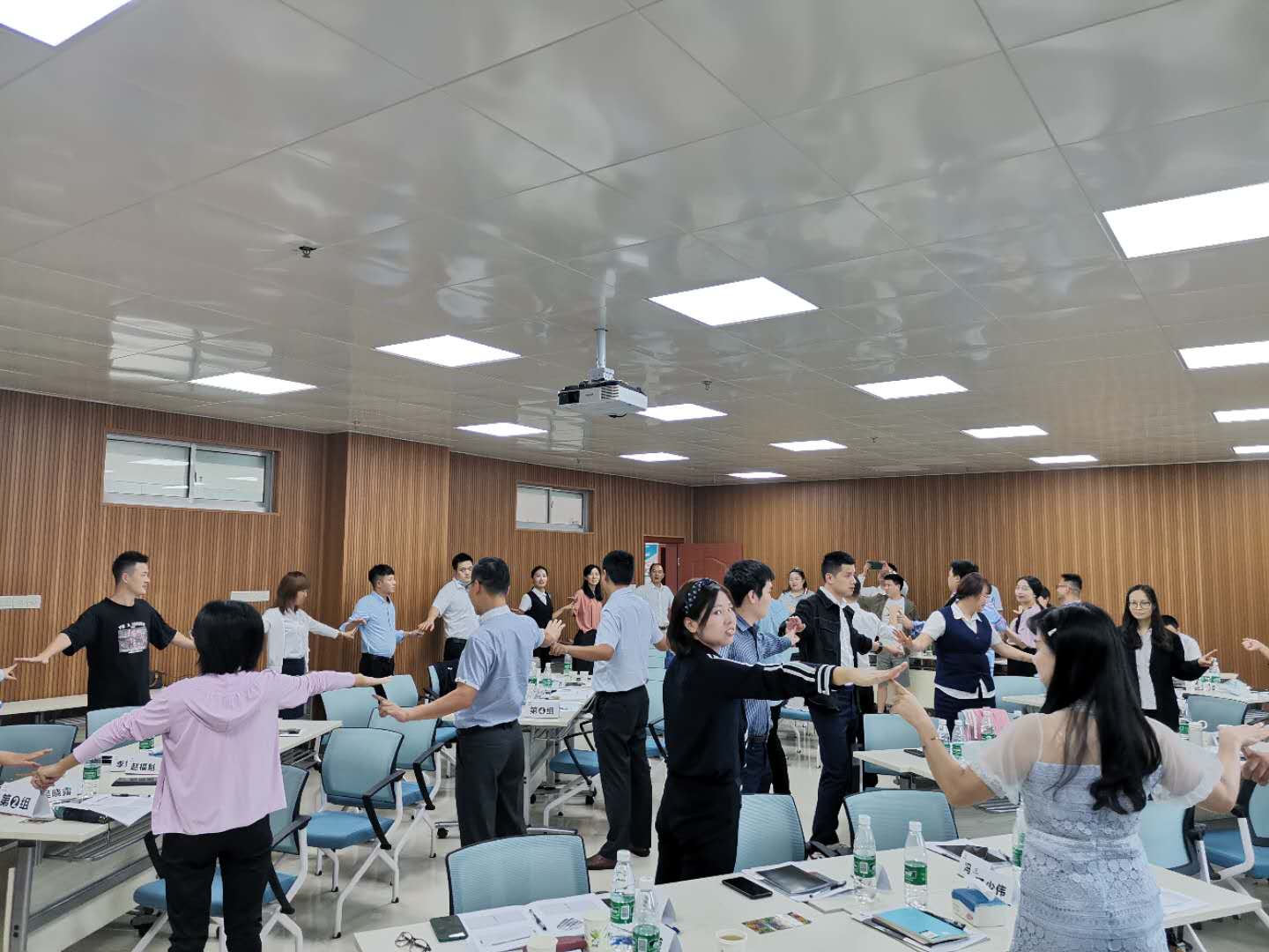 潘玉良老师2020年9月17日给长沙某保险公司讲授《电话催收技巧》圆满结束！