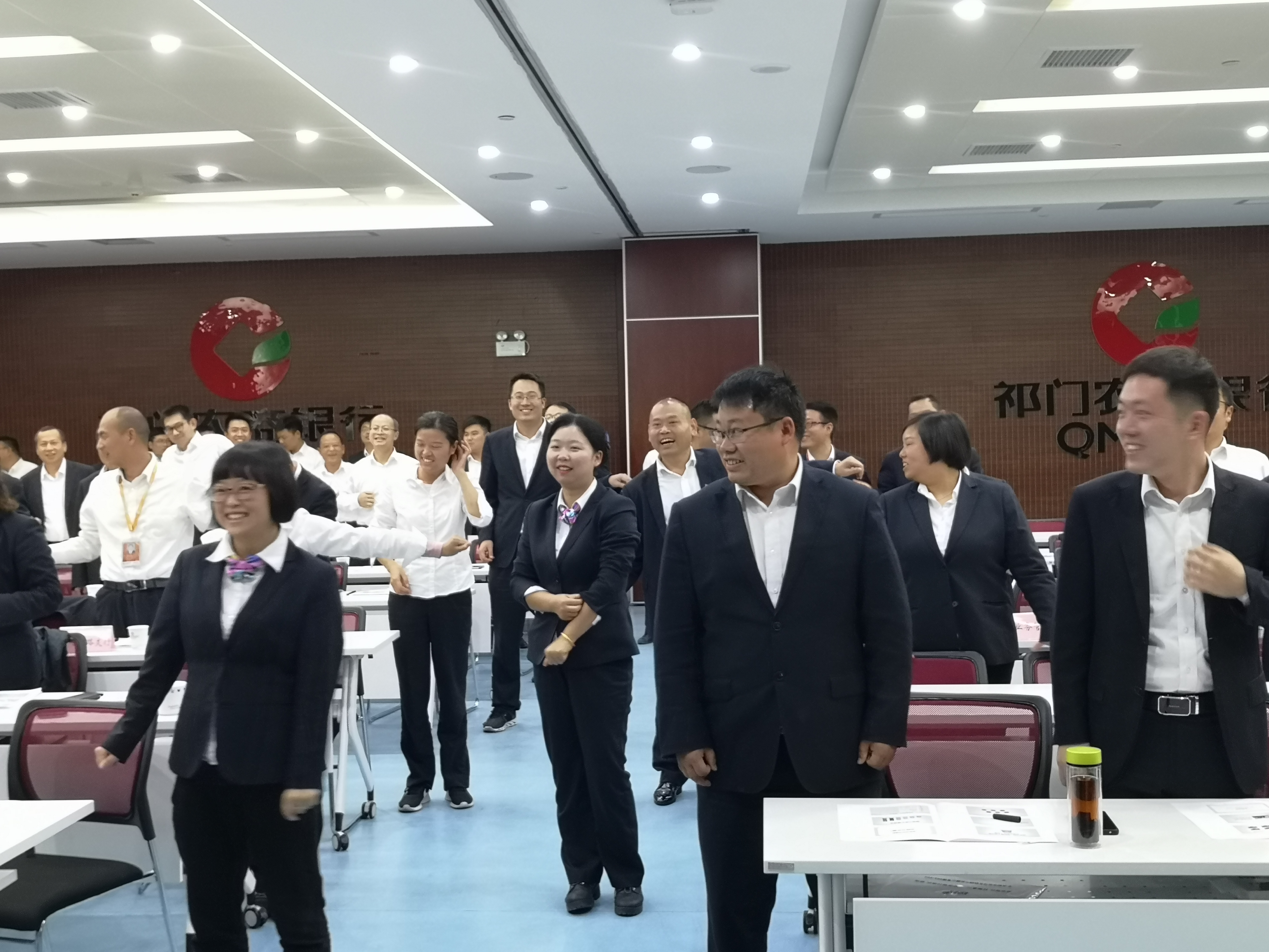 【不良资产清收专家】潘玉良老师10月27日给黄山某农村商业银行讲授《不良资产清收策划与实战技巧》课程