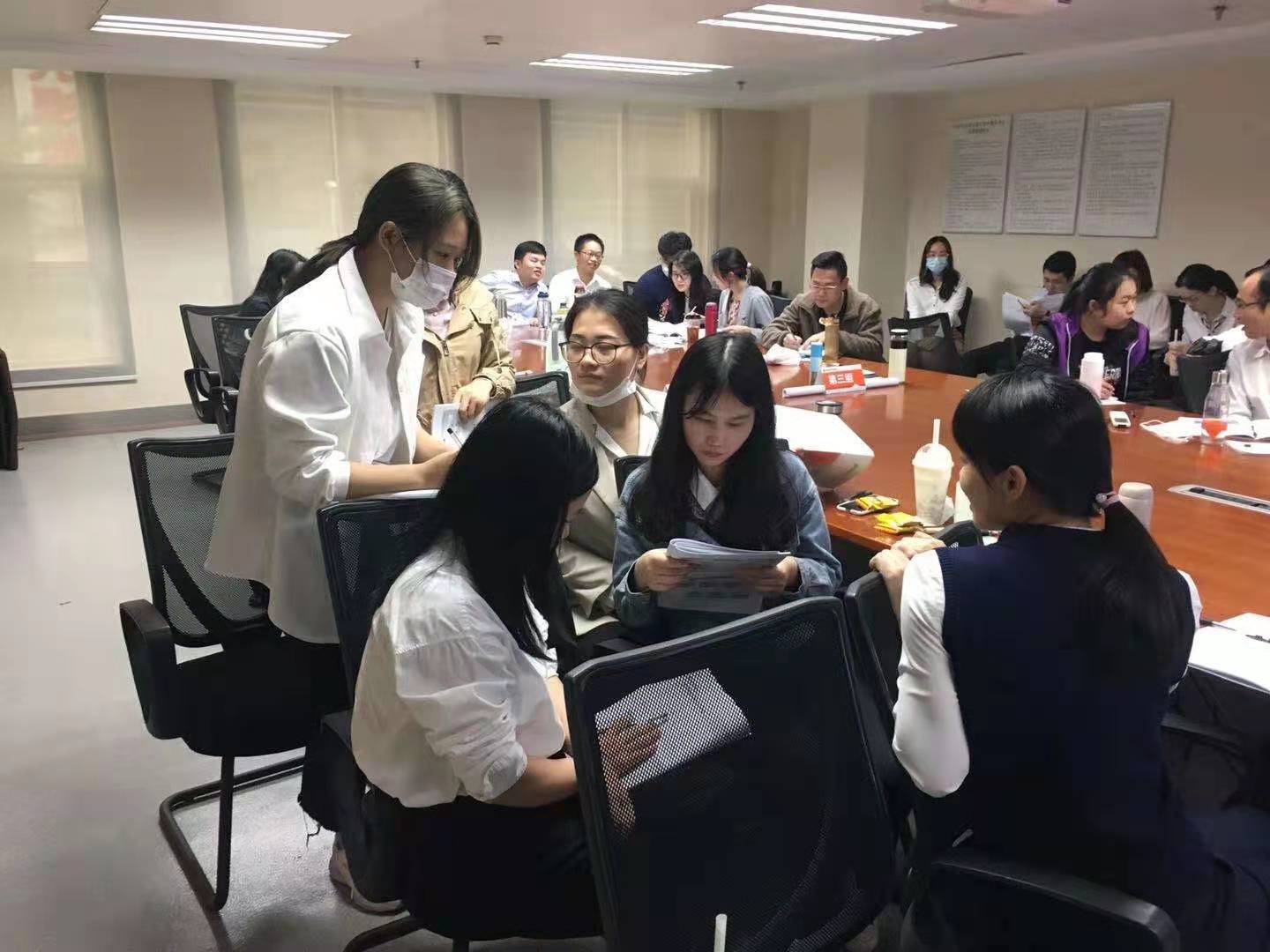 潘玉良老师2021年3月13日给深圳农村商业银行讲授《银行信用卡催收技巧》圆满结束！