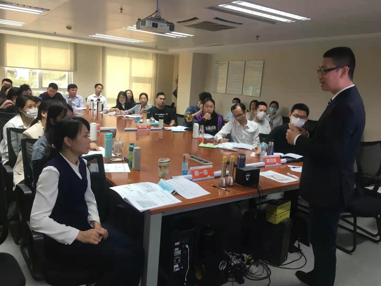 潘玉良老师2021年3月13日给深圳农村商业银行讲授《银行信用卡催收技巧》圆满结束！