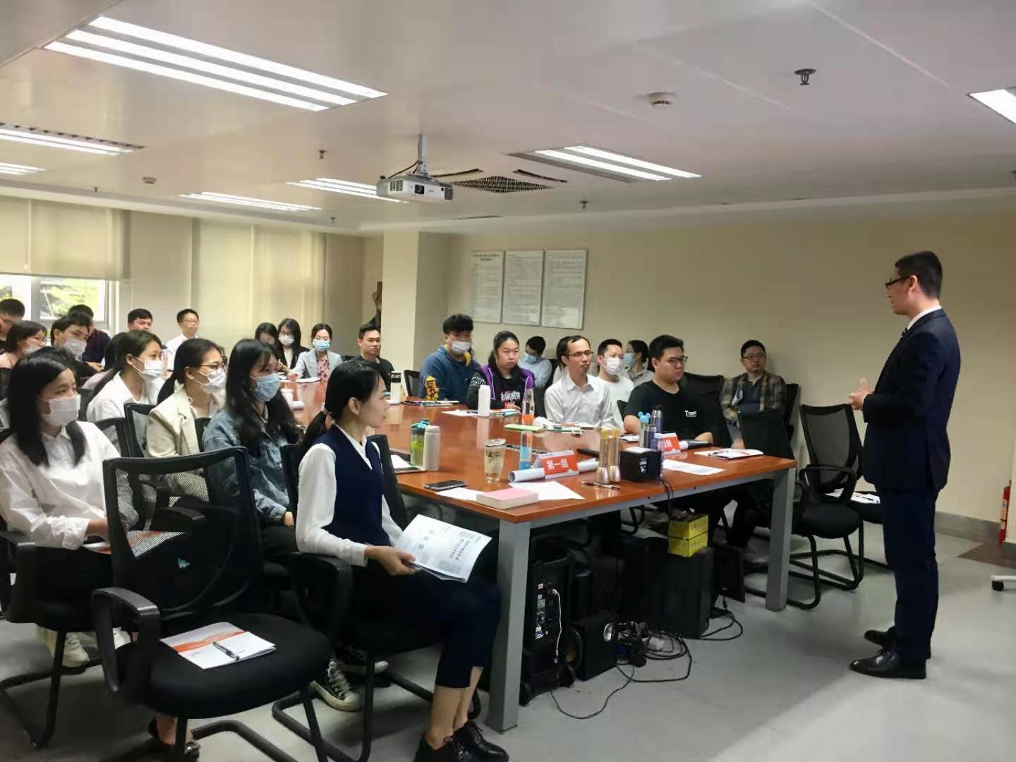 潘玉良老师3月21日给深圳农商行讲授《信用卡催收技巧》第二期圆满结束