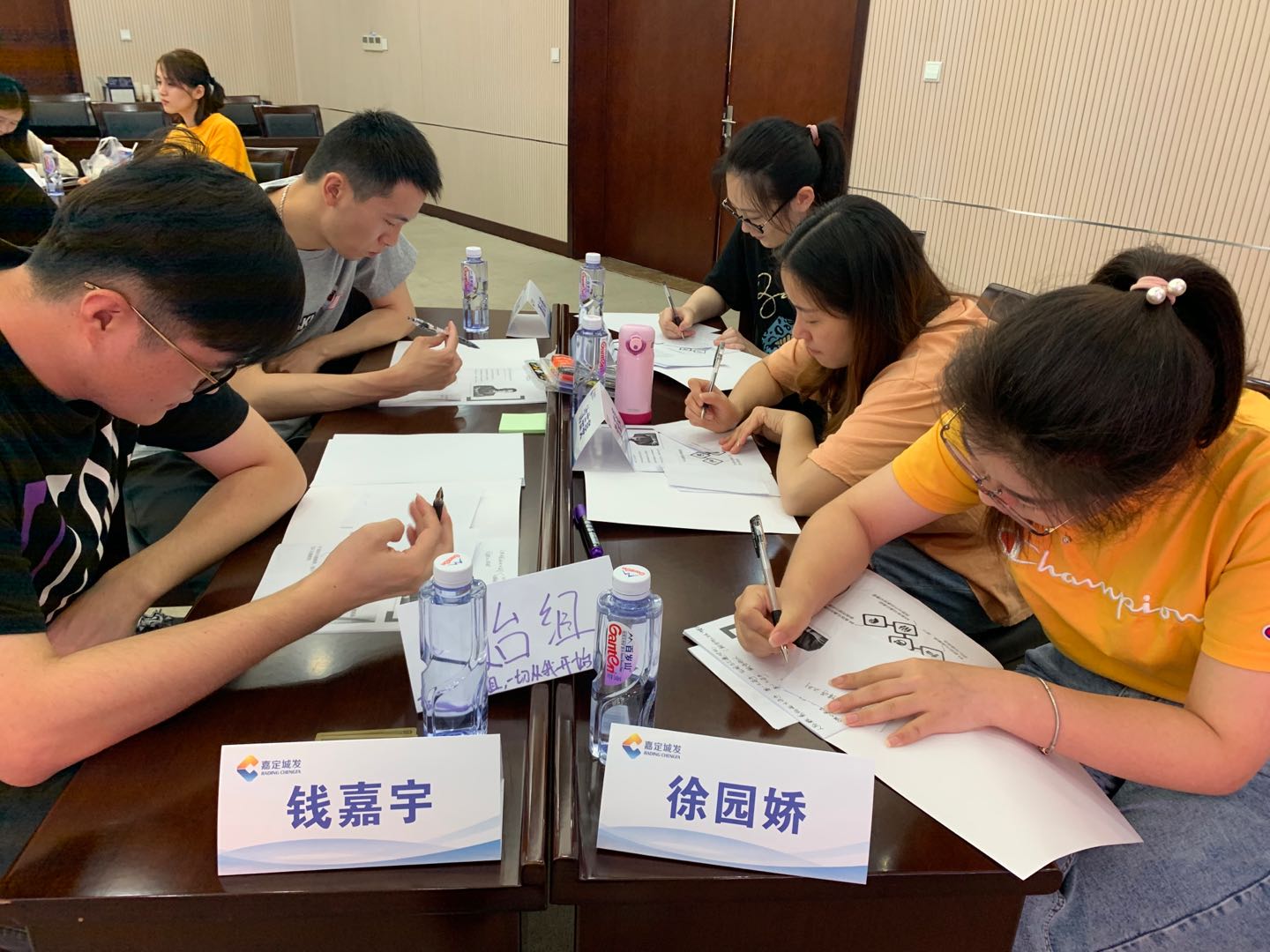 彭远军老师6月5日受邀给上海某集团公司讲授1天《情商管理提升》圆满结束啦！
