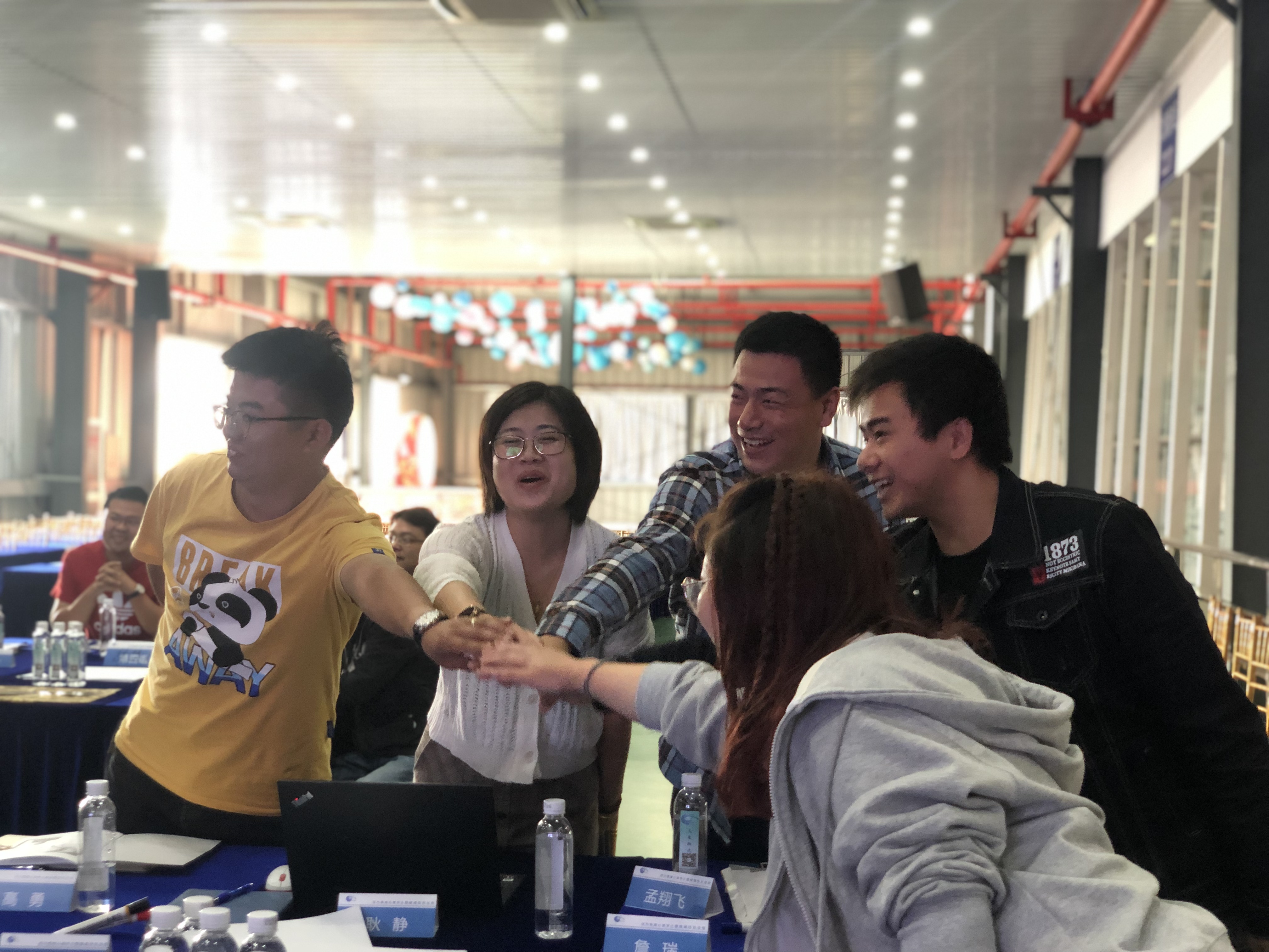 【彭远军老师】10月10日为宁波某物流公司带来《压力管理心理学：情绪减压五法宝》圆满结束！
