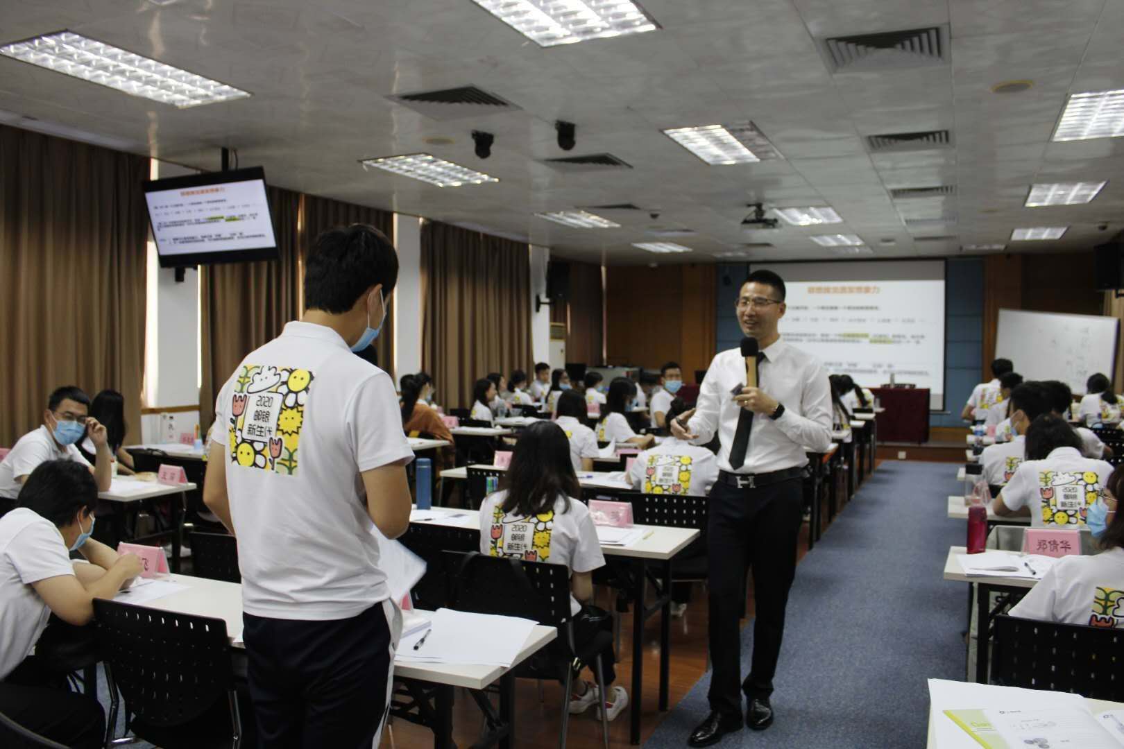 【贺玉亮老师】8月18日，来佛山为某银行讲授《思维导图在职场中的应用》课程圆满结束！