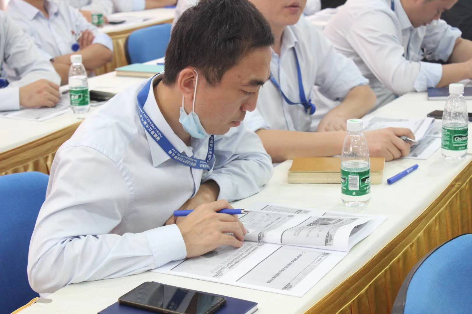 10月21-22日，周国华教授给福建晋江市天然气发电厂讲授《加强意识形态安全工作，防范化解重大风险》