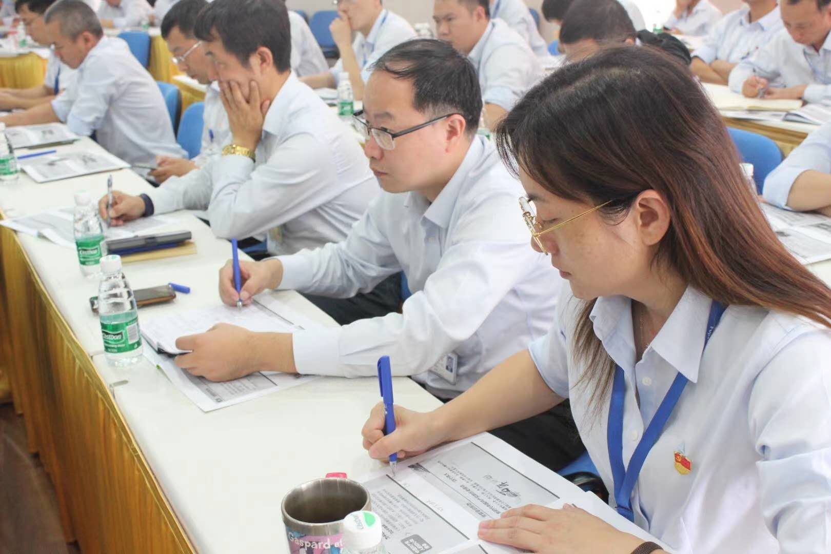 10月21-22日，周国华教授给福建晋江市天然气发电厂讲授《加强意识形态安全工作，防范化解重大风险》