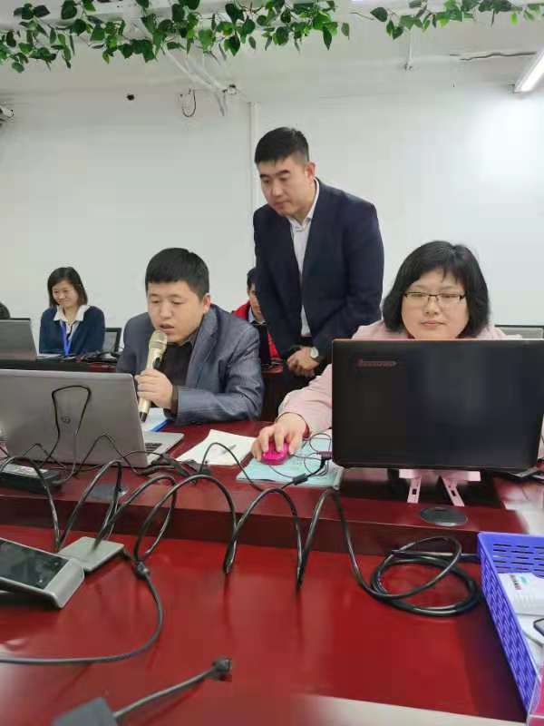 2021年4月13-15号，鲁洪涛老师为宏宇环境讲授《内训师技能提升》课程圆满结束！