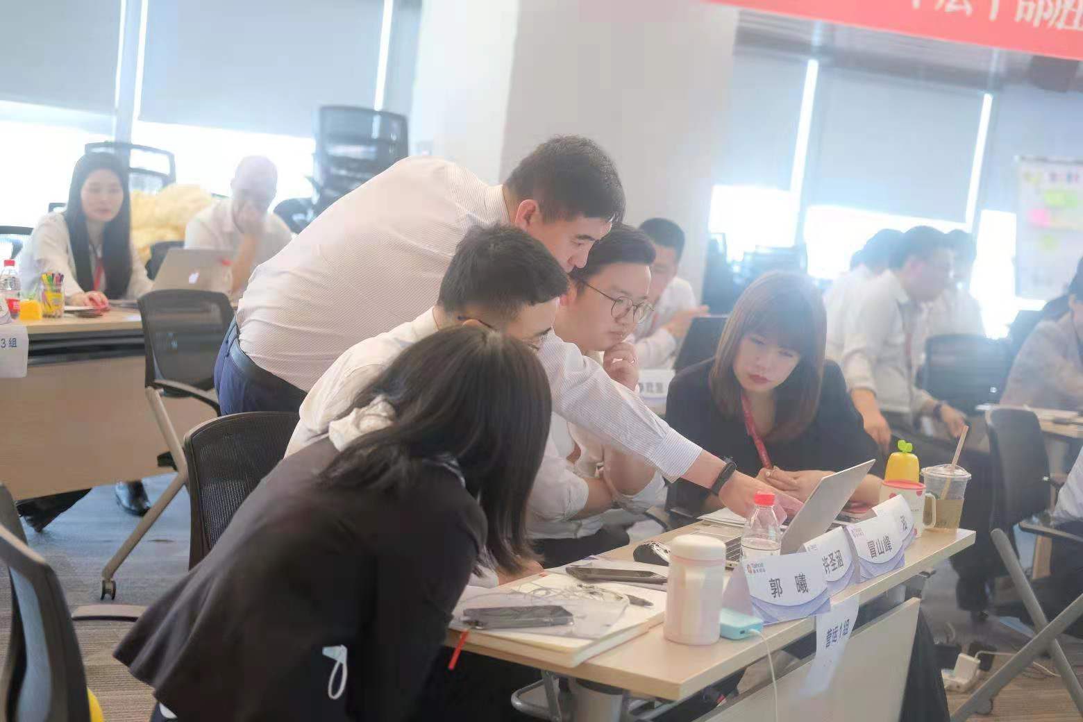 2021年4月23号，鲁洪涛老师为某集团讲授《微课开发与制作》课程圆满结束！
