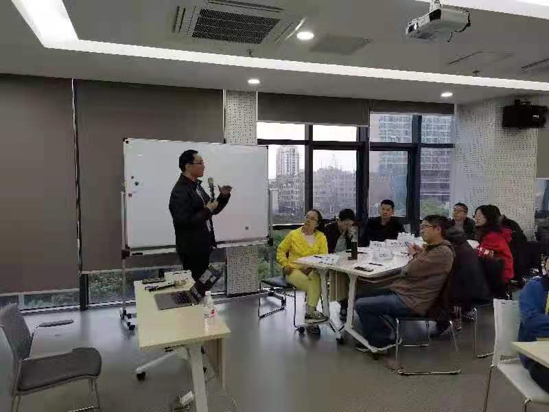 邹亮老师4月8号走进六盘水中国移动，讲授《实战式项目管理》深受学员认可