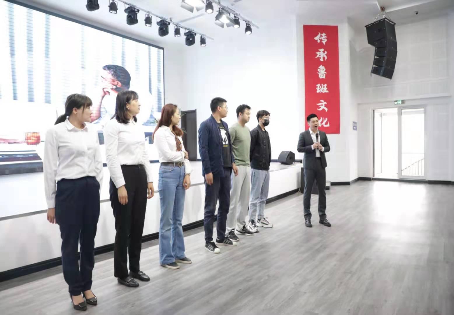 李博钊老师5月15号在保定给某地产公司讲授《结构化高效汇报演讲与谈判》课程圆满结束