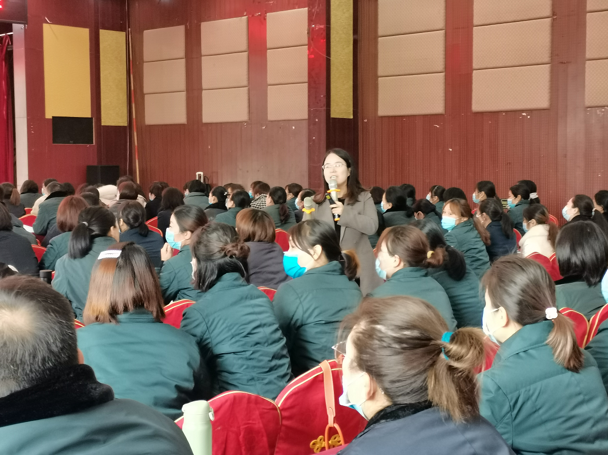 12月1号卞红兰老师为邮政周口分公司分享《金融资产配置及营销实战》轮训三次