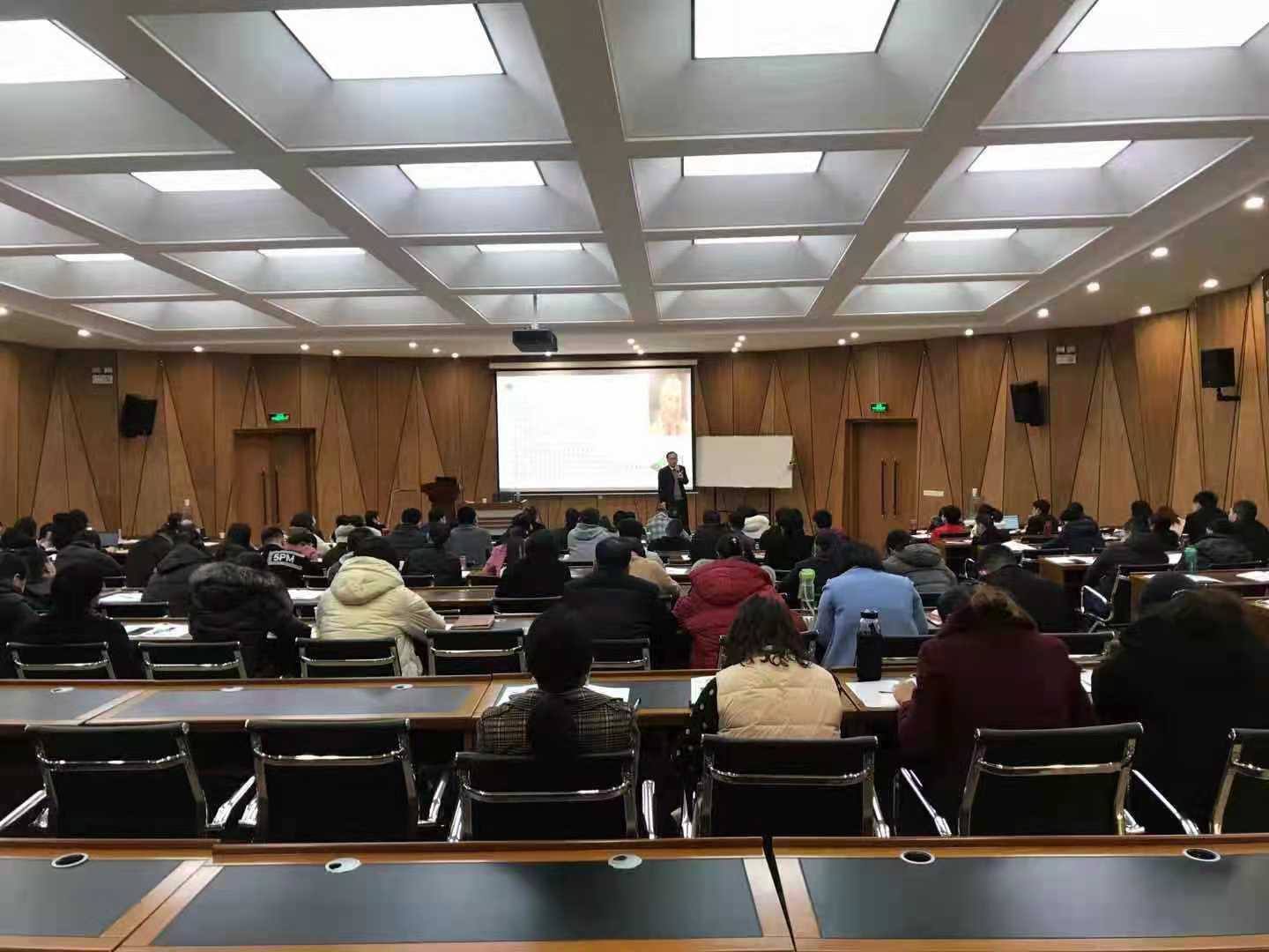 【民法典解读专家-崔甲生】3月6日郑州公开课讲授【民法典概况培训】顺利结束