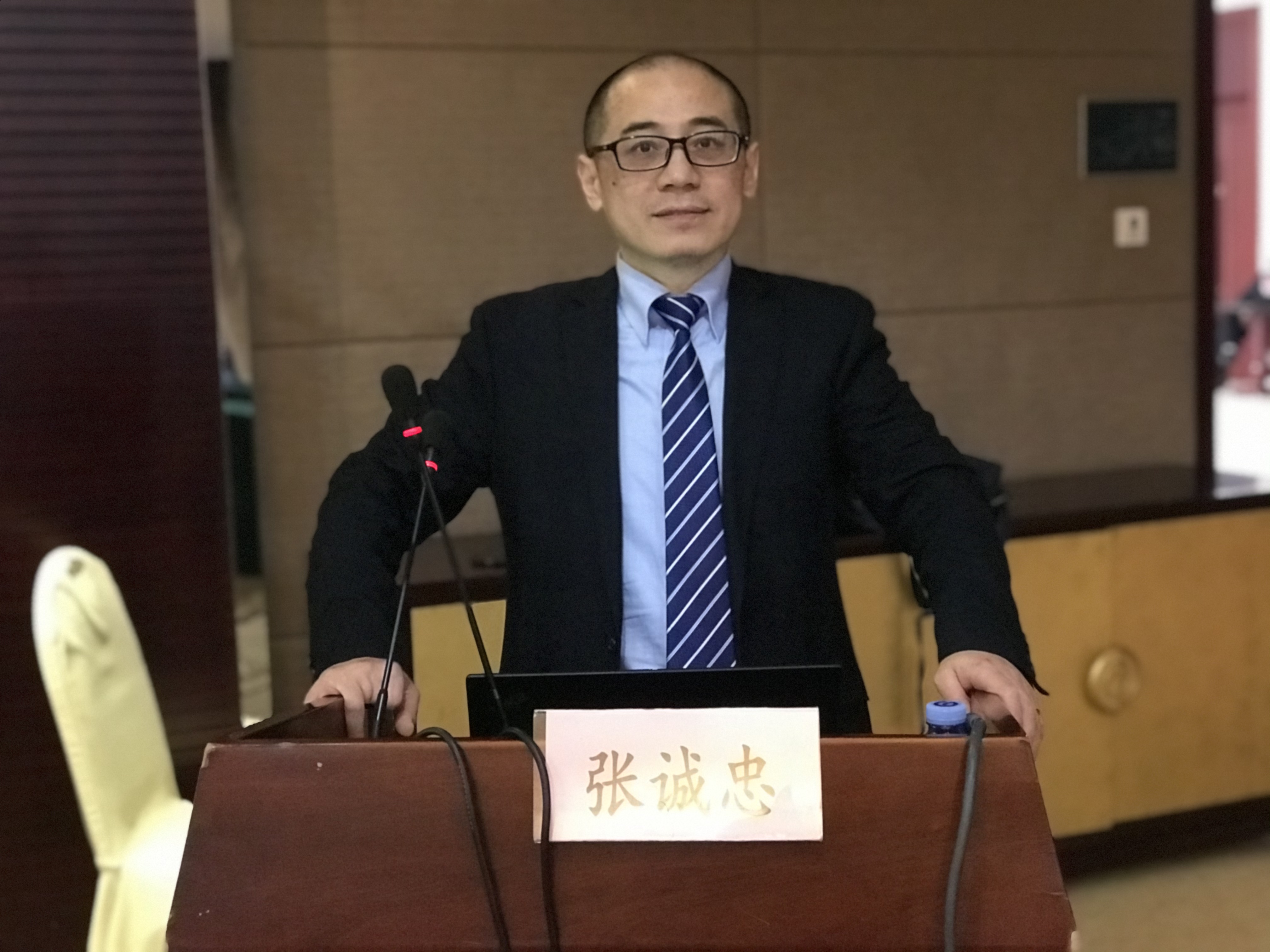 【张诚忠老师】  11月24-25日，给某物流公司管理干部带来一场《高效团队执行力》课程圆满交付