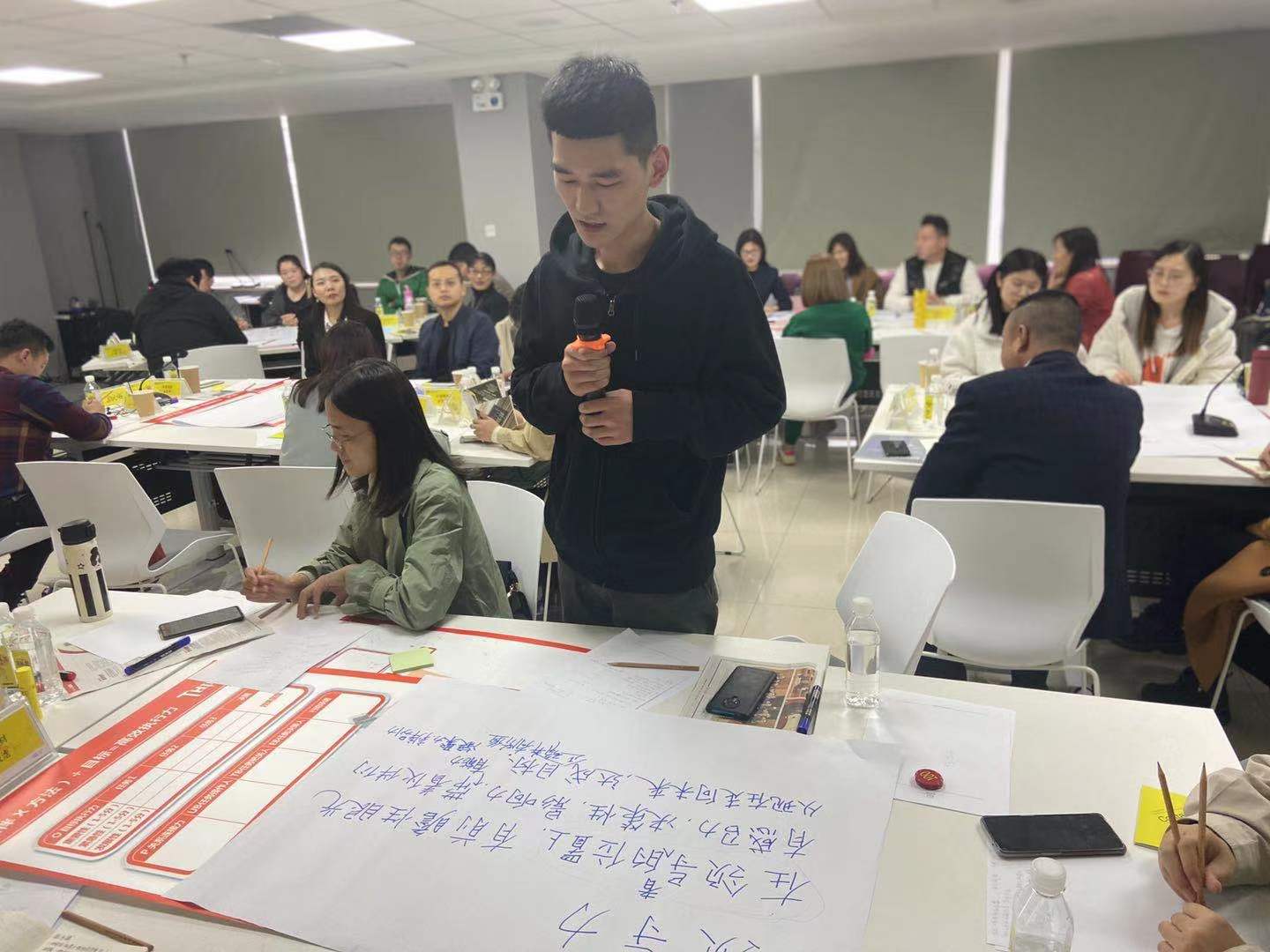 【张诚忠老师】 3月13日，给50名创业者带来《共赢领导力-激活团队挑战的12个工具》公开课圆满完成