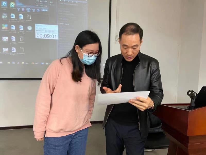 【耿镔老师】11月24——26号为河南联合利华讲授《舞动奇迹——内驱赋能》
