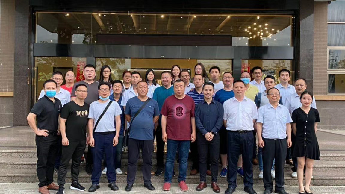 梁辉老师5月10、11号为佛山汇通达网络股份公司讲授《狼性团队打造》课程，圆满结束！