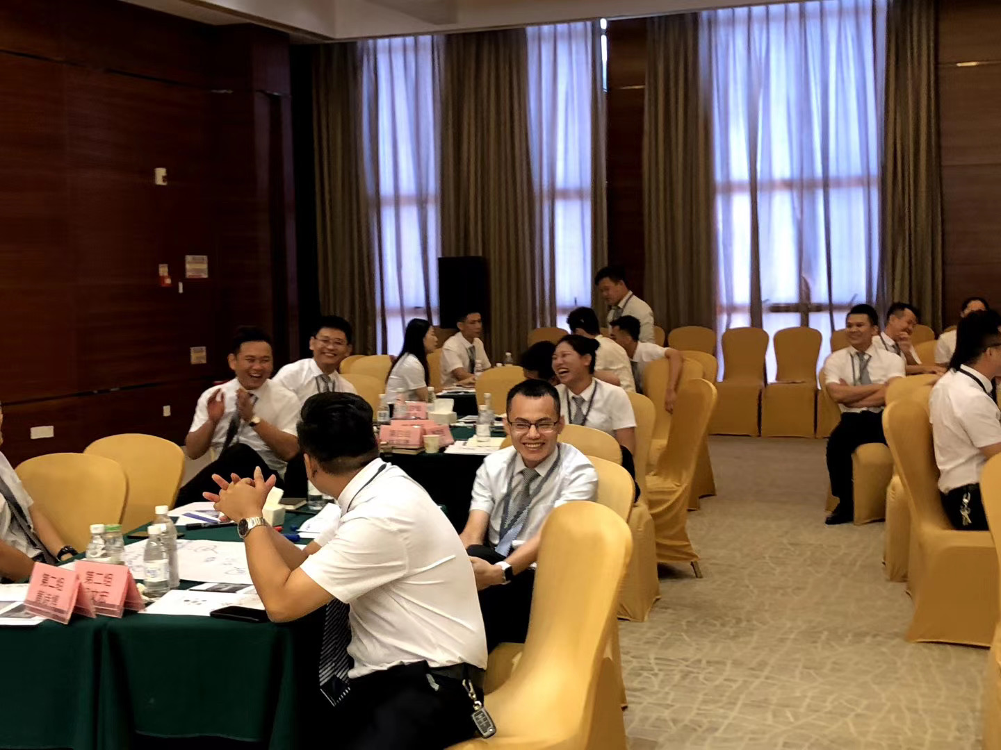 梁辉老师8月10号为海南嘉伟科技讲授《狼性营销团队的建设与管理》课程，圆满结束！