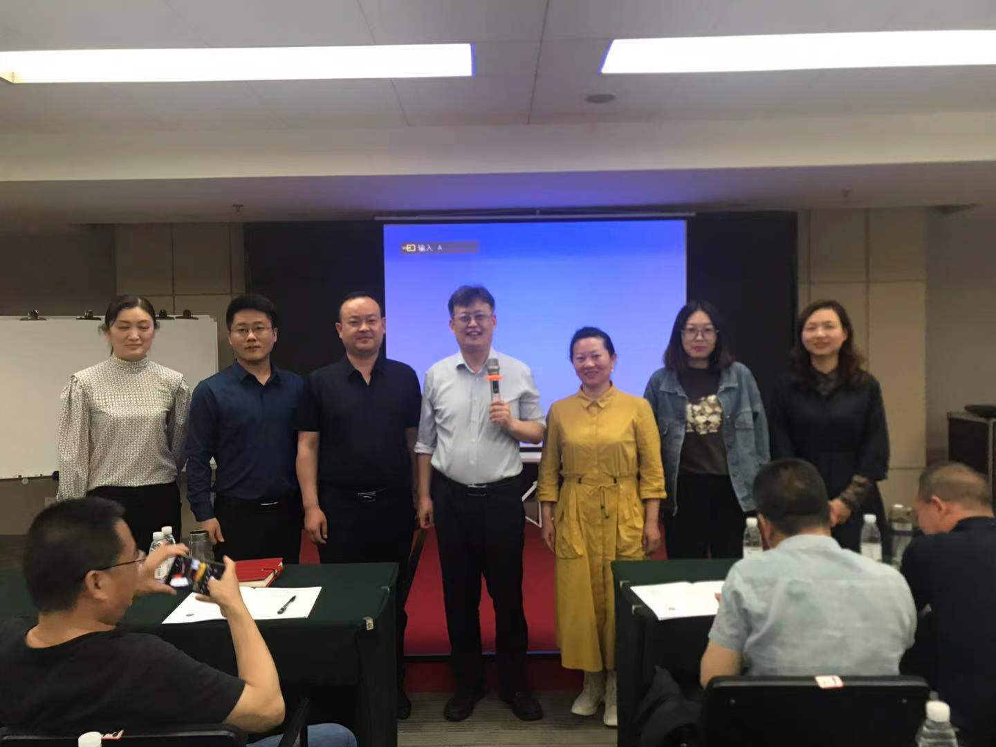5月15日，吴越舟老师在宜昌公开课《华为营销铁军的密码》向标杆学习，走得更快，更远！