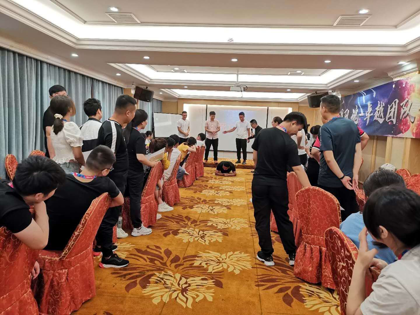 8月4-6号纪鉴老师给 山东卓企网络传媒有限公司讲授课《团队魂—卓越团队素质重塑特训营》