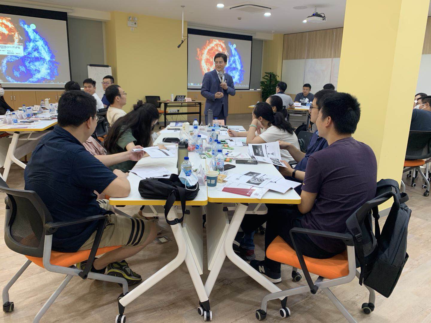 【杨文浩老师】7月12日给上海某电子物联网公司人员讲授《绩效管理技能》课程圆满结束。