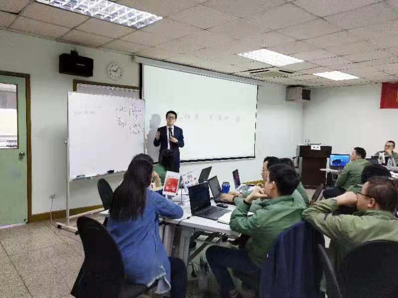 刘澈老师5月20号为中国北方工业授课 《如何精彩高效地汇报工作》