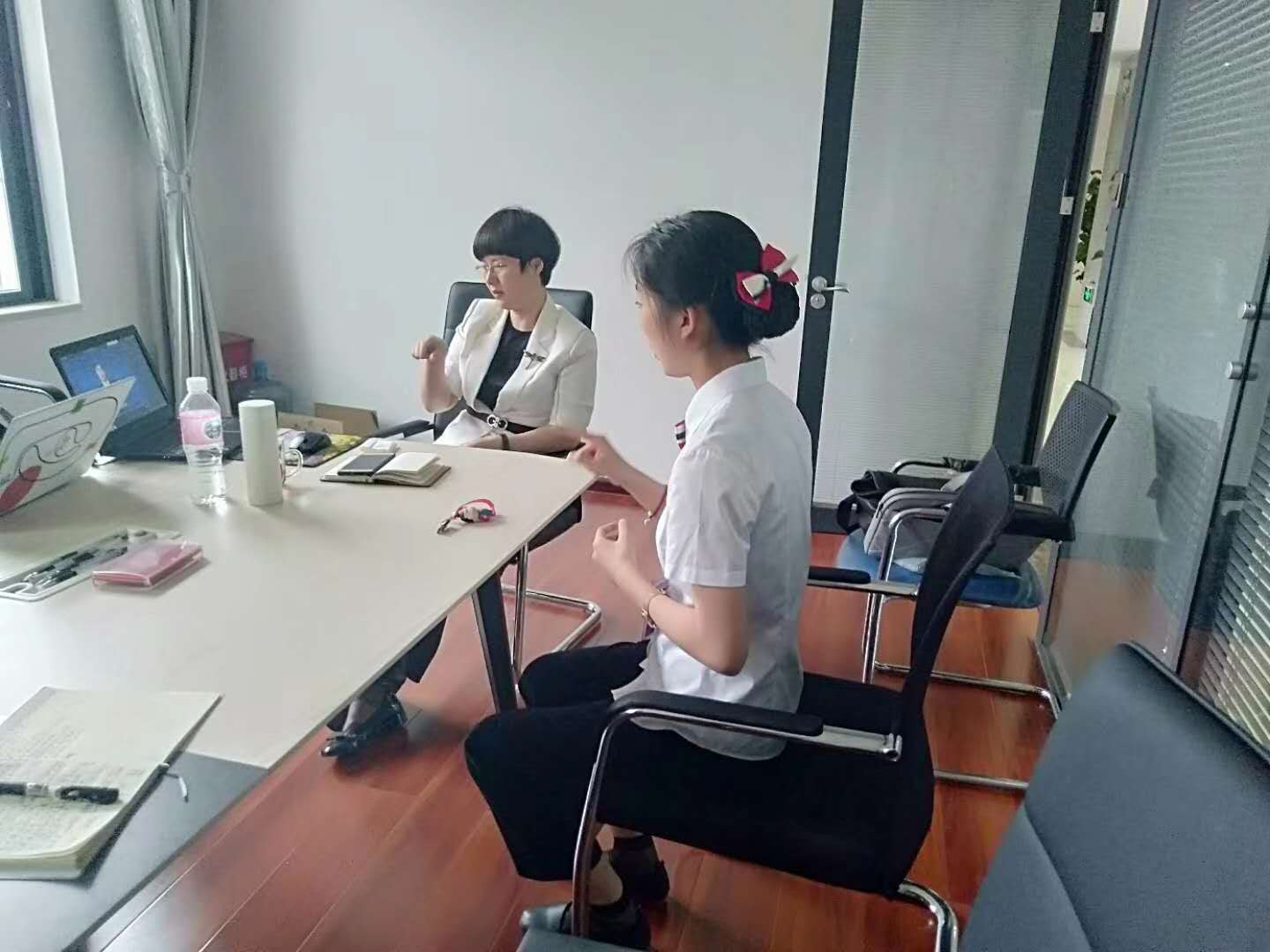 2020.7.7~10日，周云飞老师为富民县农村信用合作联社讲授《星级网点打造》课程圆满结束！