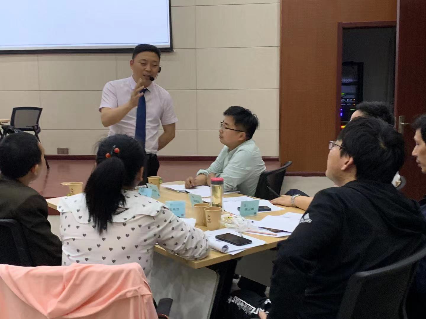 陶建科老师5月16日在江苏给某科技公司讲授《杰出班组长自我管理的29个工具》课程圆满结束！