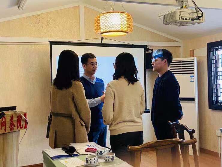 杨楠老师12月13日在江苏给招商银行讲授《高绩效团队建设》公开课程圆满结束！