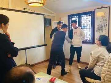 杨楠老师12月13日在江苏给招商银行讲授《高绩效团队建设》公开课程圆满结束！