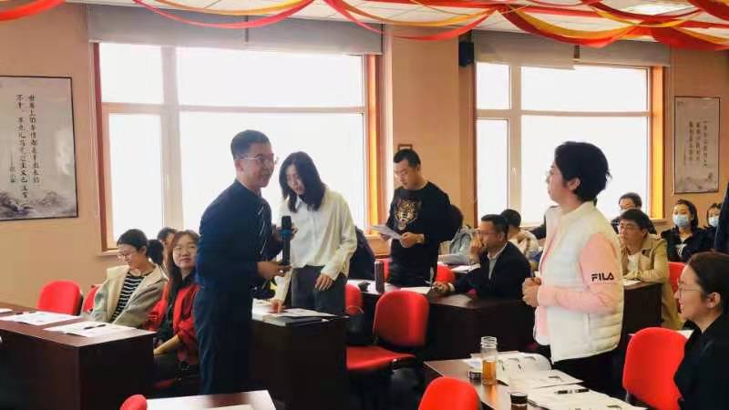 杨楠老师4月11号在大连讲授《管理者卓越执行力提升之进阶有道》完美结束