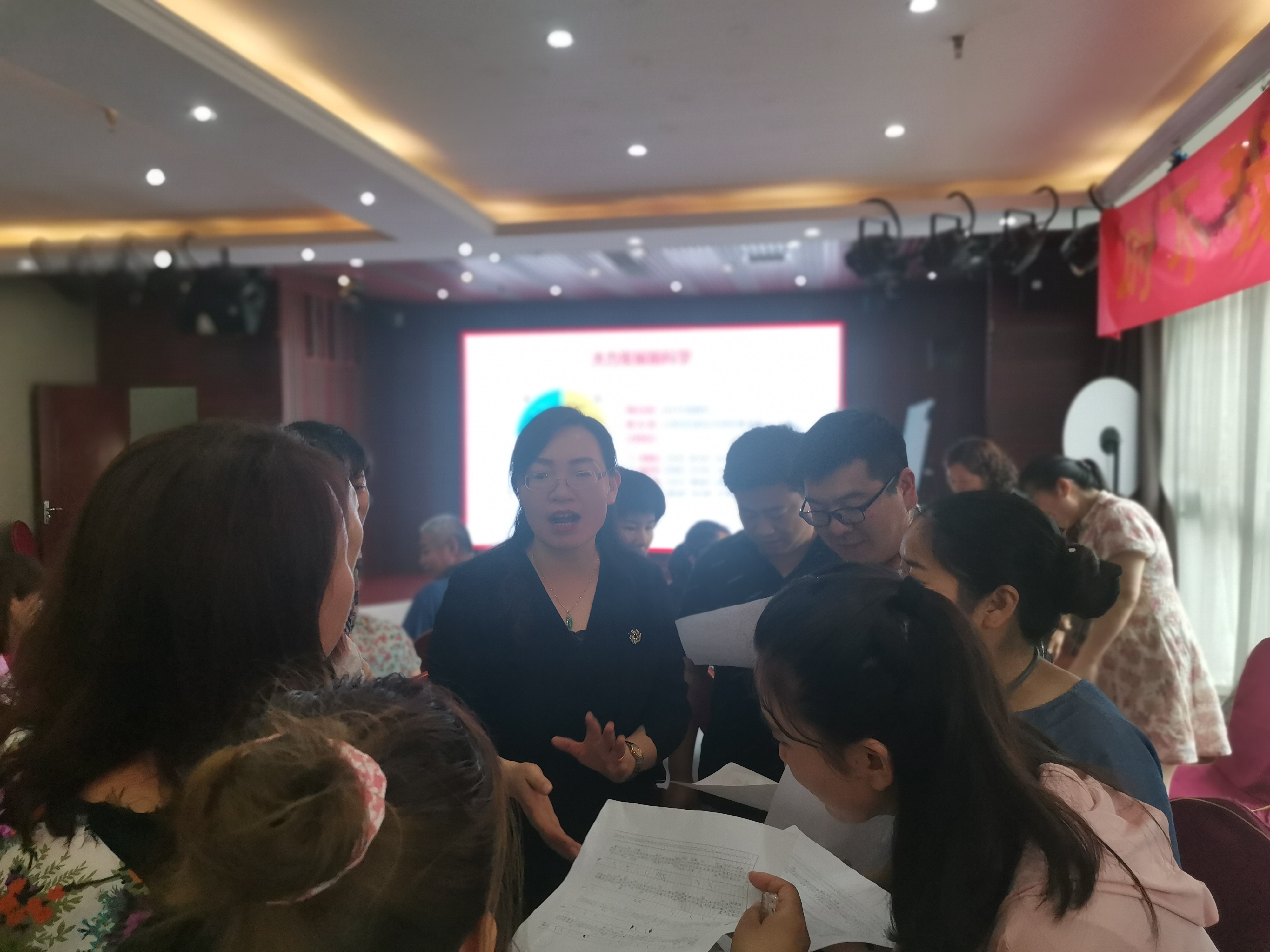 曾秋香老师一2021年6月27-28号在郑州X餐饮公司讲授《行动学习工作坊·中层管理能力提升》