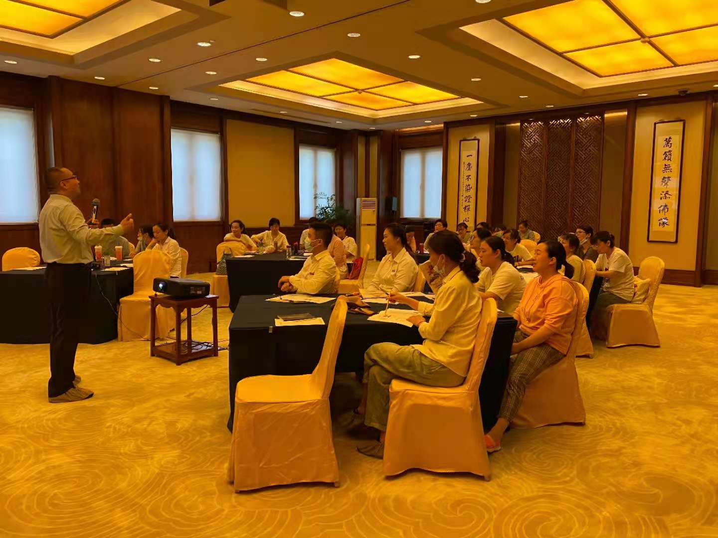 【郜杰老师】2021年7月6日在为无锡灵山景区讲授《门店销售技巧》