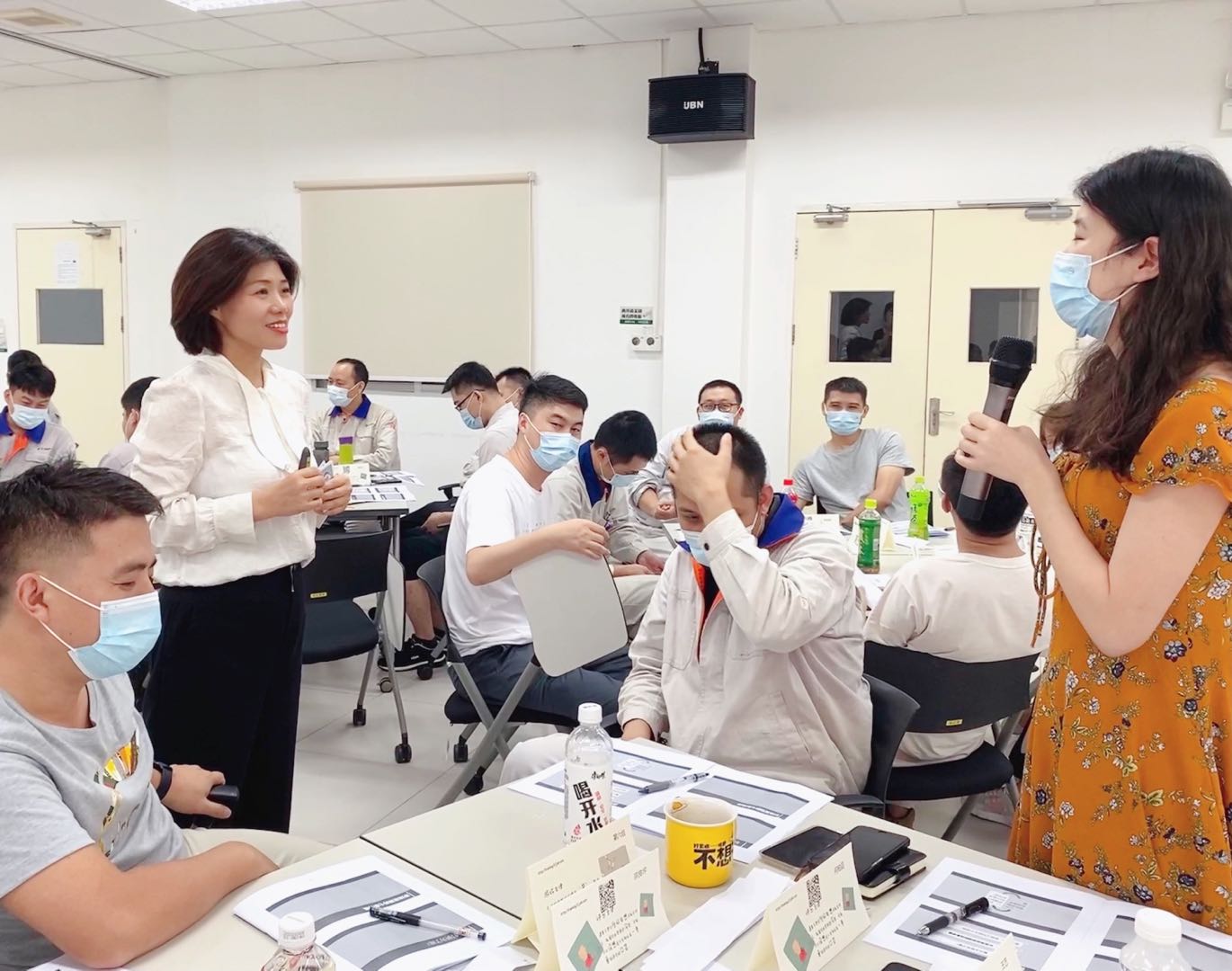 2021年8月13日，严红艳老师为某全球500强集团分享《积极工作态度》课程圆满结束
