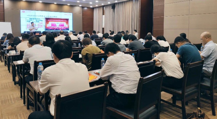 周国华教授7月份"不忘初心牢记使命"主题教育宣讲第六站,走进