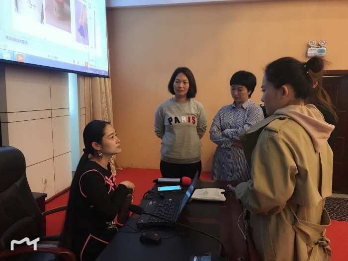 韦娜老师11月27号在郑州市为某企业讲授《《黄帝内经》之冬季养生》